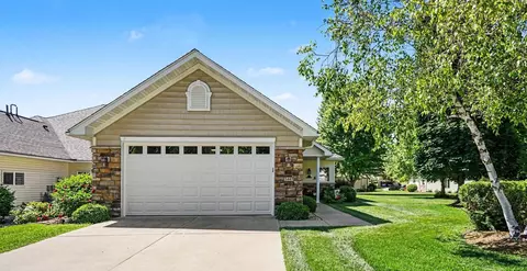 3447 Briarwood Ct, Red Wing, MN 55066