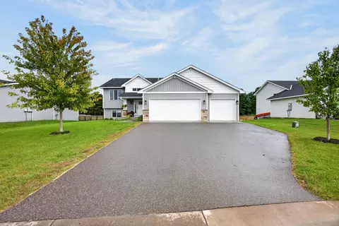 25695 Euclid Ave, Wyoming, MN 55092