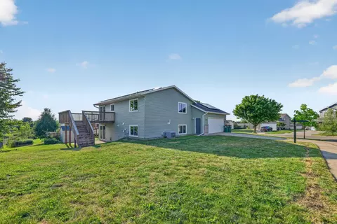 5852 Excalibur Ct NW, Rochester, MN 55901