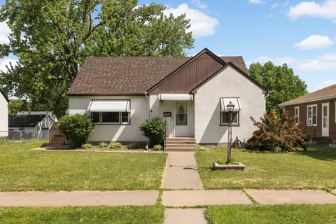 1975 Fremont Ave E, Saint Paul, MN 55119
