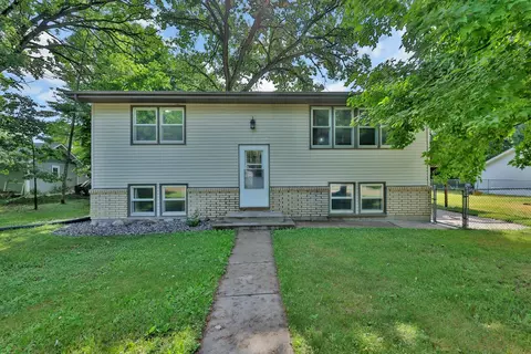 22747 Danube St NE, Stacy, MN 55079
