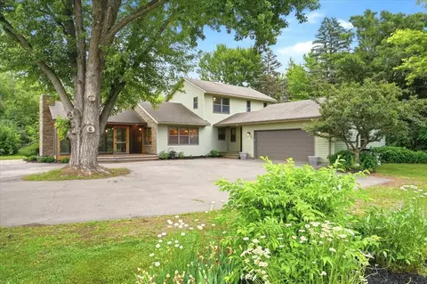 4596 Lilac Ln N, Lake Elmo, MN 55042