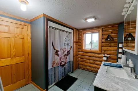 Bath - w15991 Random Ridge Road, Weyerhaeuser, WI 54895 photo 1 of 3