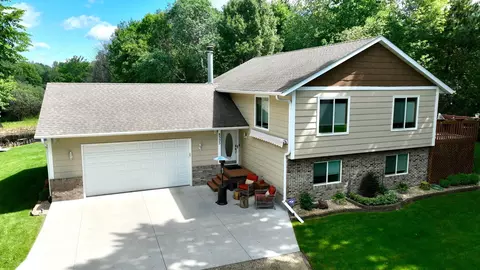 8325 178th Ln NE, Forest Lake, MN 55025