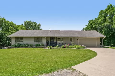 17162 Hunt Lake Trl, Kilkenny, MN 56052