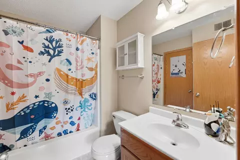 Bath - 2526 43rd Ave S, Saint Cloud, MN 56301 photo 1 of 2
