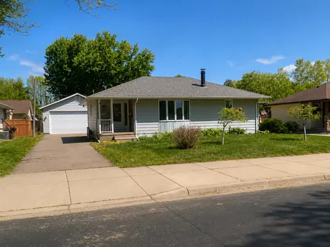 407 18th St E, Hastings, MN 55033