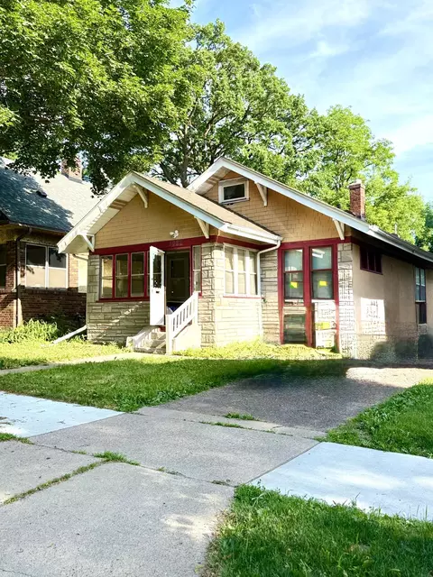 1022 Wakefield Ave, Saint Paul, MN 55106