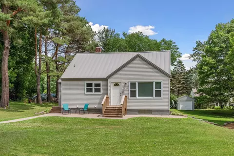 3910 Elmwood St, Vadnais Heights, MN 55127