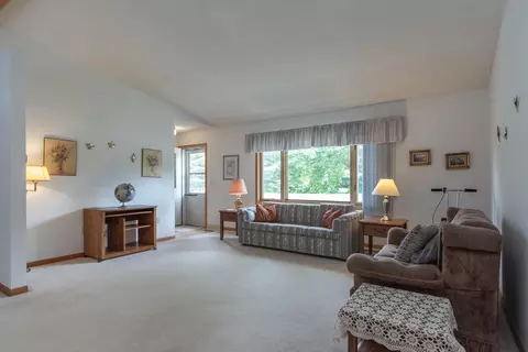 Living - 1001 Beech St, Brainerd, MN 56401 photo 2 of 3