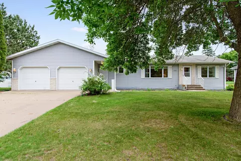 Exterior - 1001 Beech St, Brainerd, MN 56401 photo 3 of 11