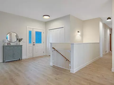 Entry Way - 211 Rainbow Dr, Marshall, MN 56258 photo 3 of 6