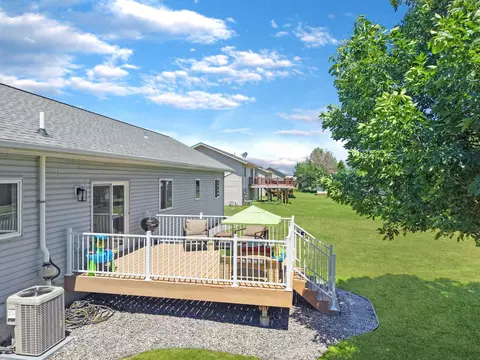 Exterior - 211 Rainbow Dr, Marshall, MN 56258 photo 6 of 8