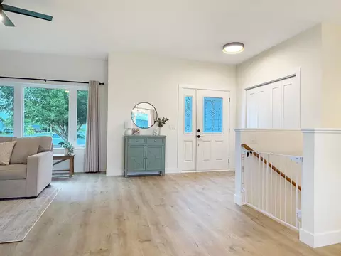 Entry Way - 211 Rainbow Dr, Marshall, MN 56258 photo 2 of 6