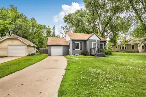 635 E 2nd St, Litchfield, MN 55355