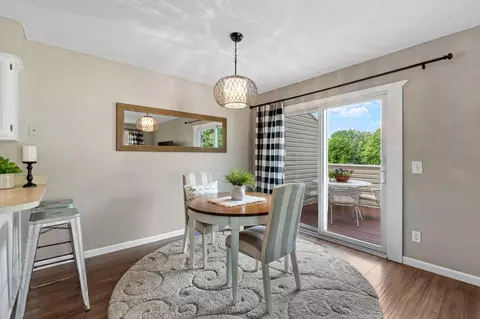 3859 Dolomite Dr, Eagan, MN 55122