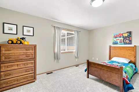 Bedroom - 2412 Maple Ct, Buffalo, MN 55313 photo 1 of 8