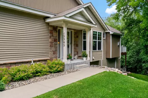 15305 Stonewood Ct, Burnsville, MN 55306