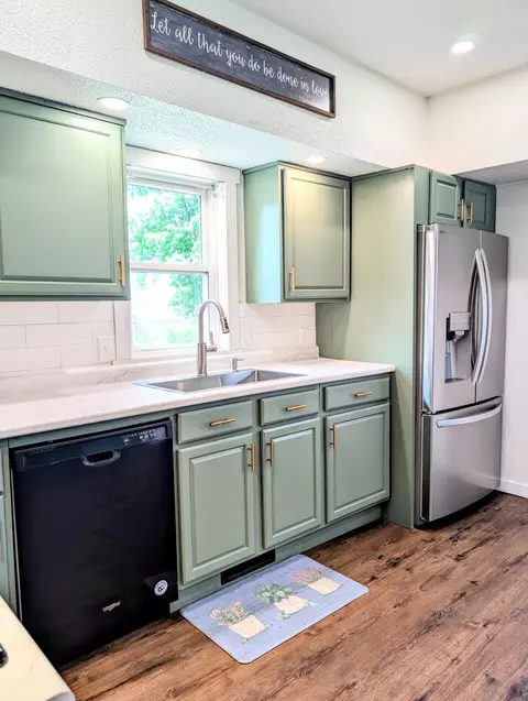 Kitchen - 321 3rd Ave NE, Eagle Bend, MN 56446 photo 9 of 15