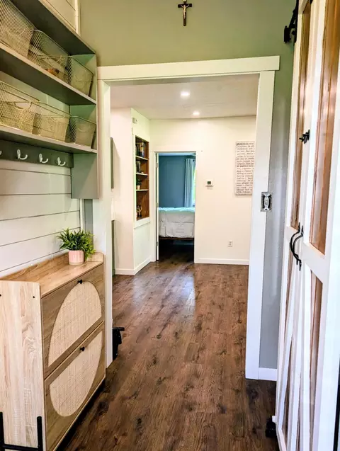 Entry Way - 321 3rd Ave NE, Eagle Bend, MN 56446 photo 1 of 1