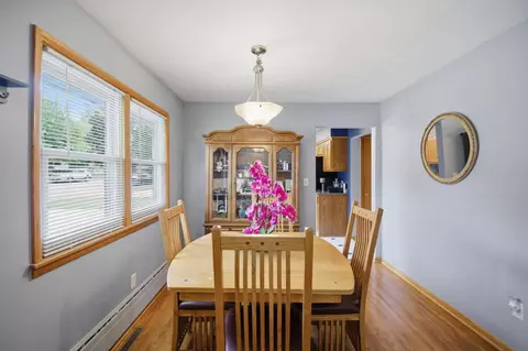 Dining - 430 5th St SW, Plainview, MN 55964 photo 1 of 2