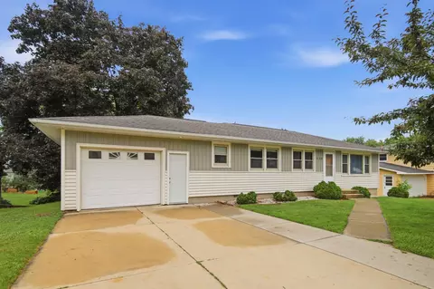 Exterior - 430 5th St SW, Plainview, MN 55964 photo 6 of 6