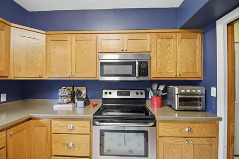 Kitchen - 430 5th St SW, Plainview, MN 55964 photo 3 of 5