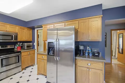 Kitchen - 430 5th St SW, Plainview, MN 55964 photo 2 of 5
