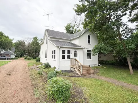1304 3rd Ave, Worthington, MN 56187