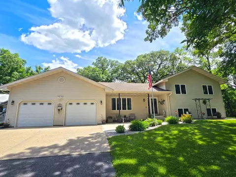 30099 Conita Cir, Paynesville, MN 56362