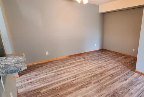Living - 3420 Golfview Dr #121, Eagan, MN 55123 photo 3 of 3