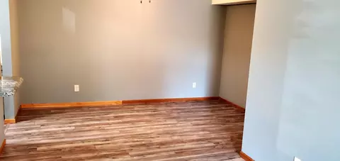 Living - 3420 Golfview Dr #121, Eagan, MN 55123 photo 2 of 3