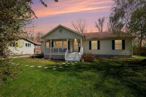 417 Countryside Dr SE, Montgomery, MN 56069