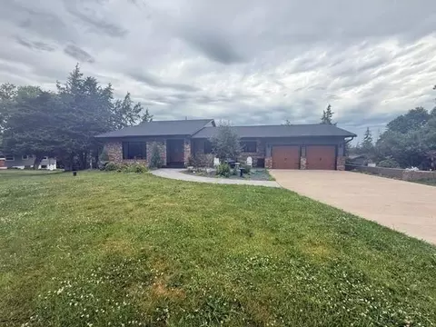 376 Tower Rd, Hudson, WI 54016