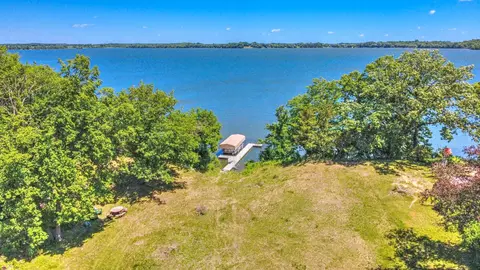 000 Upsala Ln, Hutchinson, MN 55350