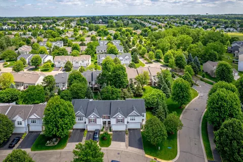 2259 Saint Johns Pl, Woodbury, MN 55129