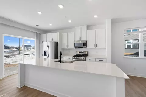 10542 Glacier Ln N, Maple Grove, MN 55369