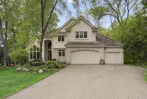 8217 W 93rd Street Cir, Bloomington, MN 55438