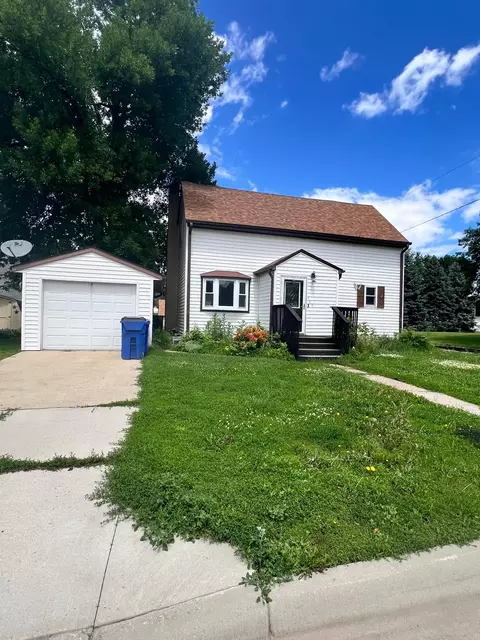 256 Locust St, Dawson, MN 56232