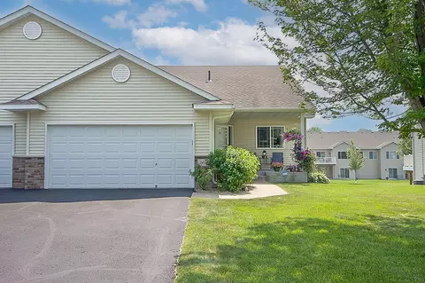 603 Bluffs Pkwy, Buffalo, MN 55313