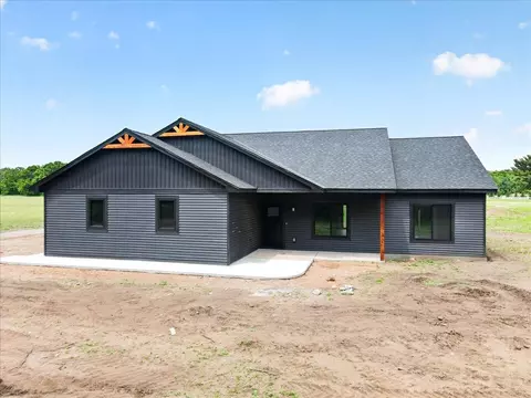 121 Nn Olson Rd, Sunrise Twp, MN 55032