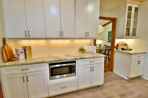 Kitchen - 2005 13th St S, Saint Cloud, MN 56301 photo 7 of 8