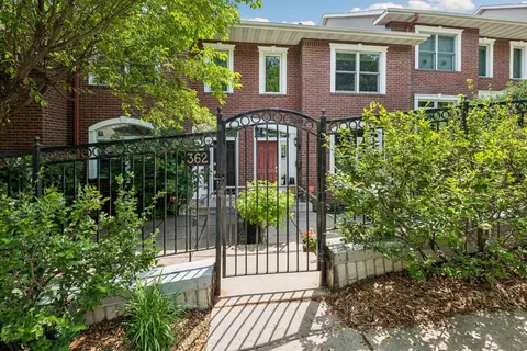 362 Ramsey St, Saint Paul, MN 55102