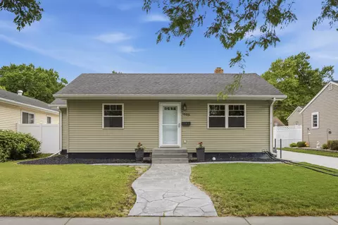1605 5th St S, Fargo, ND 58103 photo 2