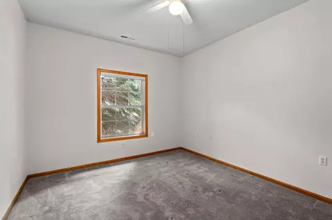 Bedroom - 3043 Timberwood Trl, Eagan, MN 55121 photo 4 of 4
