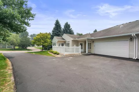 Exterior - 3043 Timberwood Trl, Eagan, MN 55121 photo 4 of 8