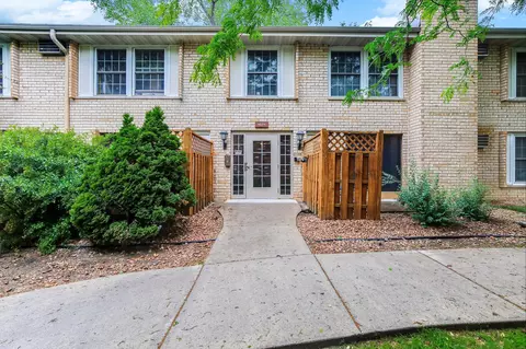 4624 Cedar Lake Rd S #4, Minneapolis, MN 55416