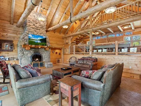 Living - 1009 Bear Path Dr, Park Rapids, MN 56470 photo 3 of 7