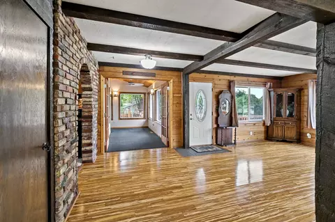 3870 Effress Rd, White Bear Lake, MN 55110