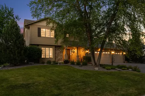 7934 Chesshire Ln N, Maple Grove, MN 55311